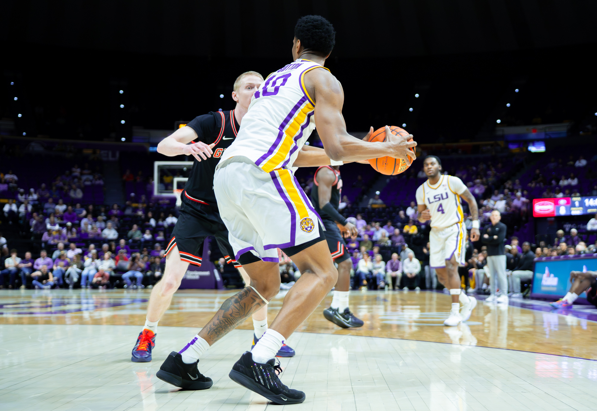 PHOTOS: LSU men's basketball earns eighth SEC loss