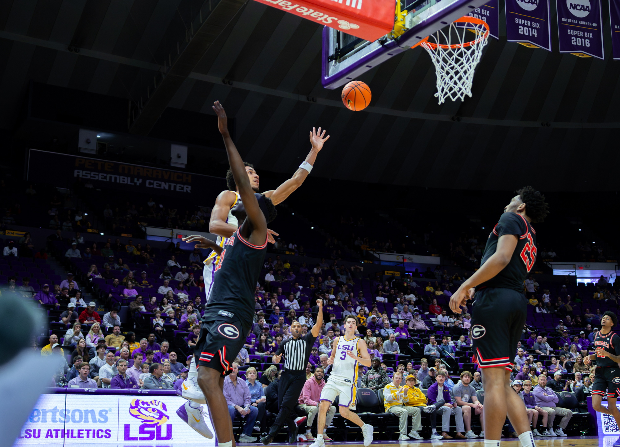 PHOTOS: LSU men's basketball earns eighth SEC loss