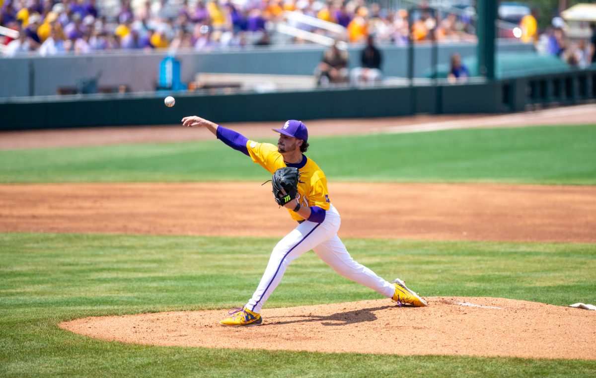 LSU baseball freshman right-handed pitcher Casan Evans (20) pitches during LSU's 12-2 win against Tennessee on Sunday, April 27, 2025, at Alex Box Stadium on Gourrier Avenue in Baton Rouge, La.