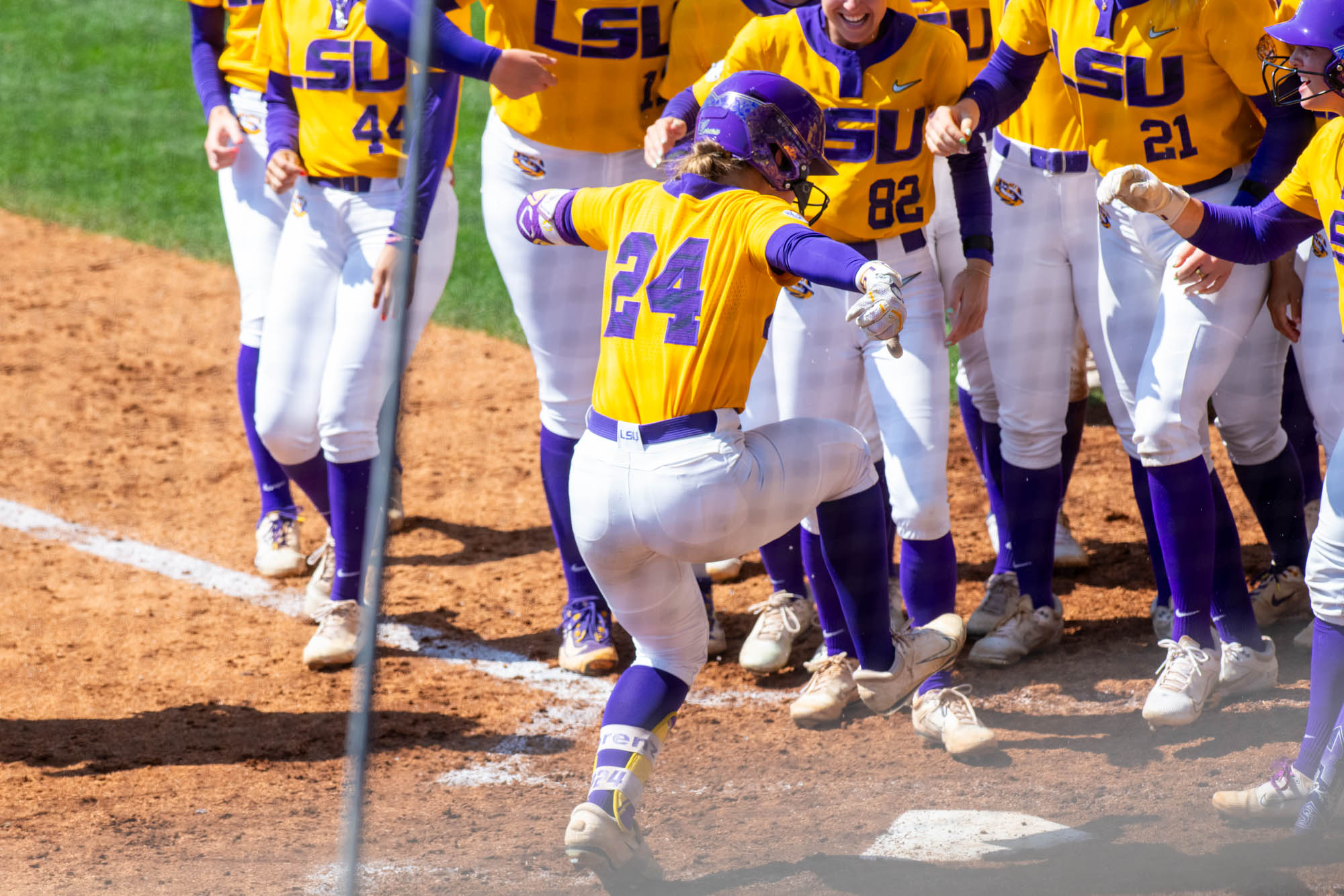 PHOTOS: LSU softball drops game three against Oklahoma
