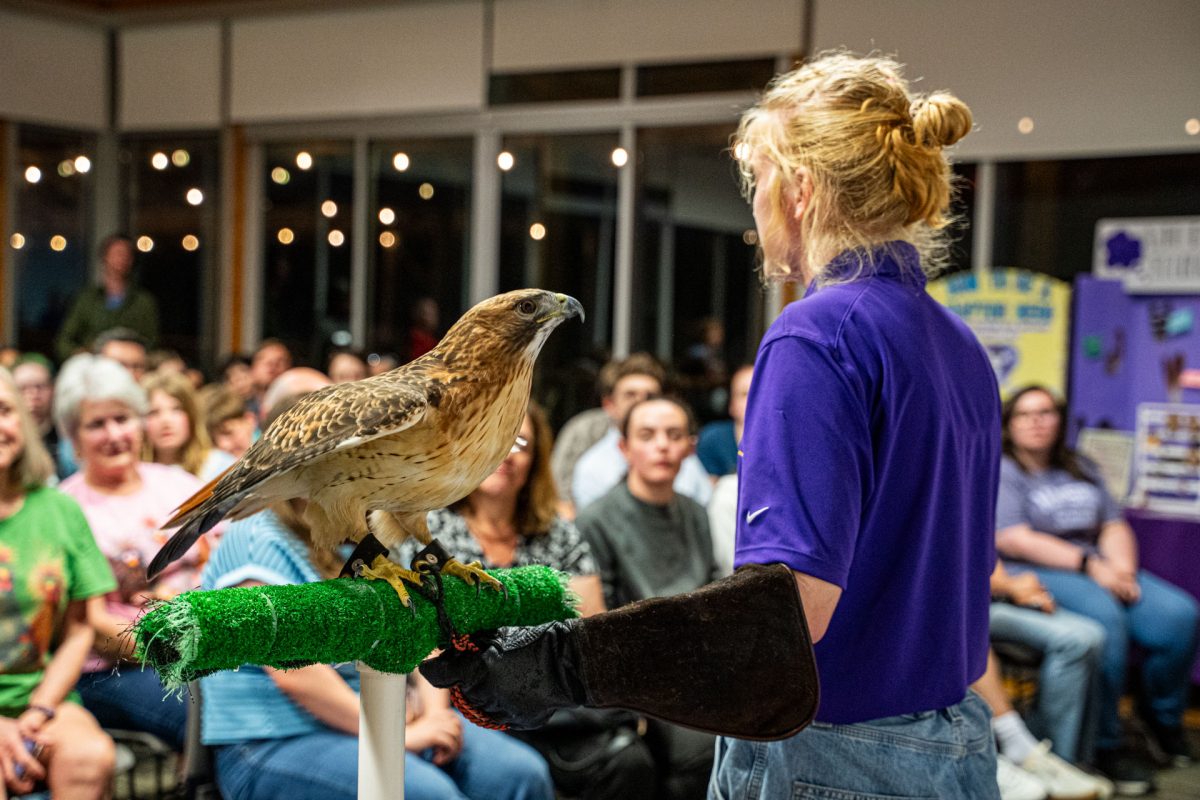 Member of LSU Raptor Rehabilitation Team at LSU Hilltop Arboretum's monthly Discover Nature program. (Courtesy of SOLEAUX).