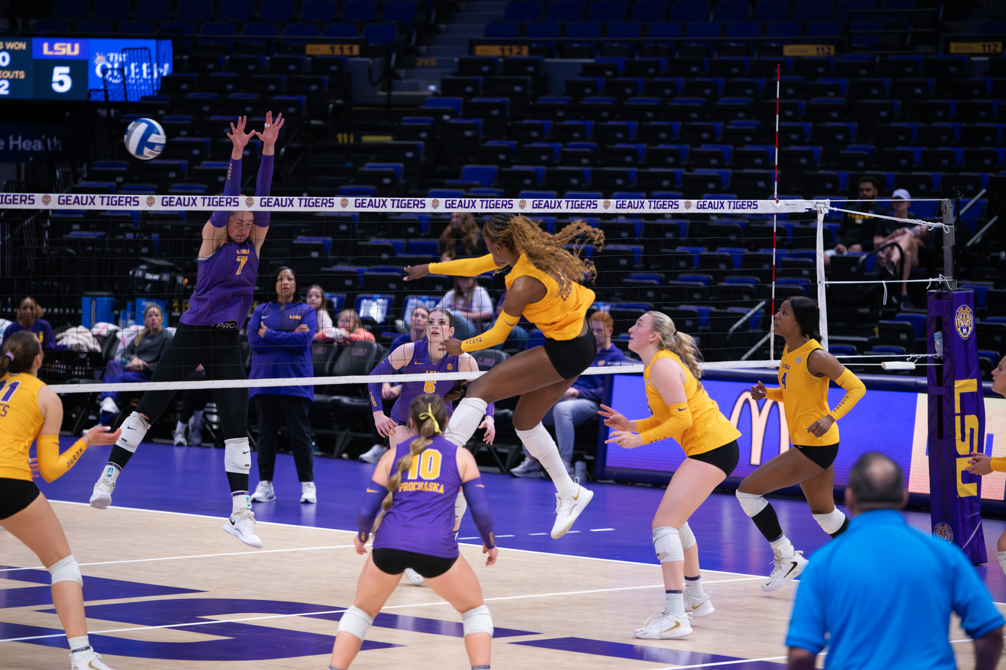 PHOTOS: LSU volleyball hosts spring Purple vs Gold Scrimmage