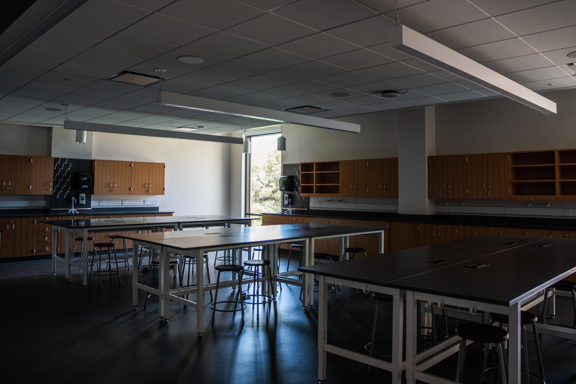 LSU unveils $148 million science building with ribbon cutting ceremony. Here's what's inside